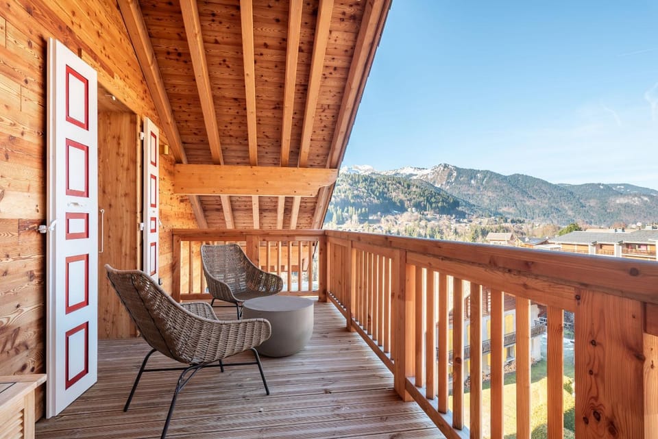 Day, Balcony/Terrace, Seating area, Mountain view