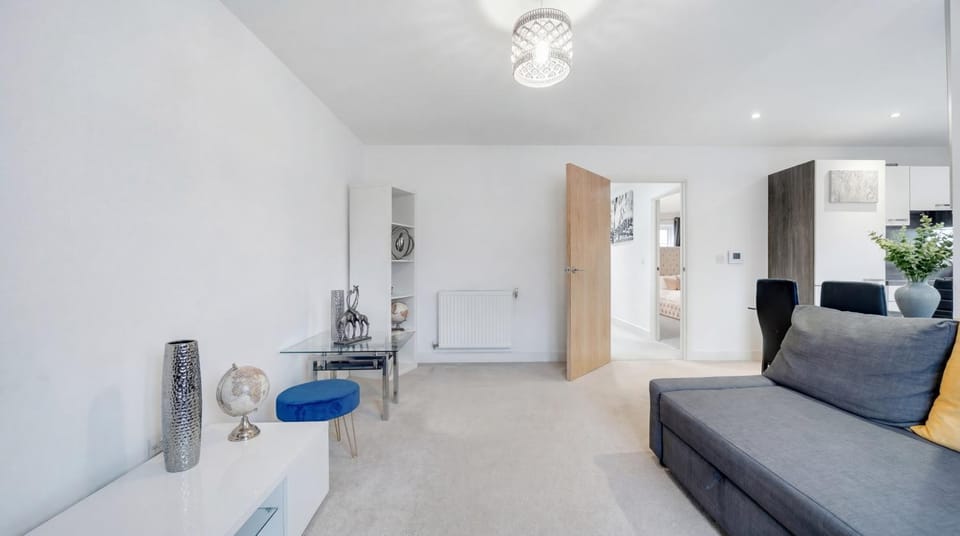 Bathroom, Kitchen or kitchenette, Living room, Seating area
