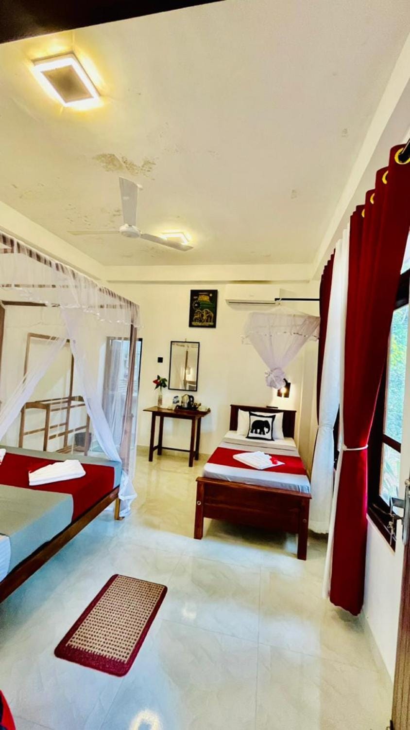 Bed, Photo of the whole room, Bedroom, air conditioner