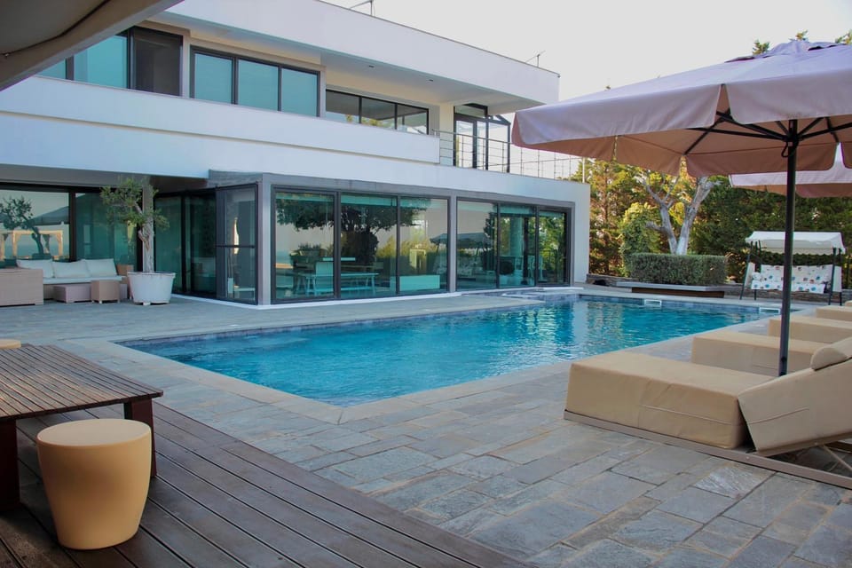 Property building, Pool view, Swimming pool, sunbed