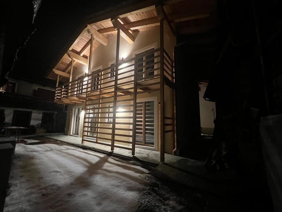 Maison Ginclo' Apartment in Champoluc