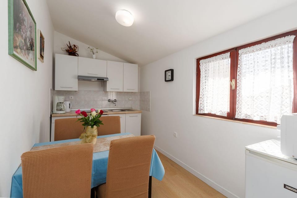 Komfortables Apartment nur 600 Meter zum Strand und zum UNESCO-Weltkulturerbe Apartment in Poreč