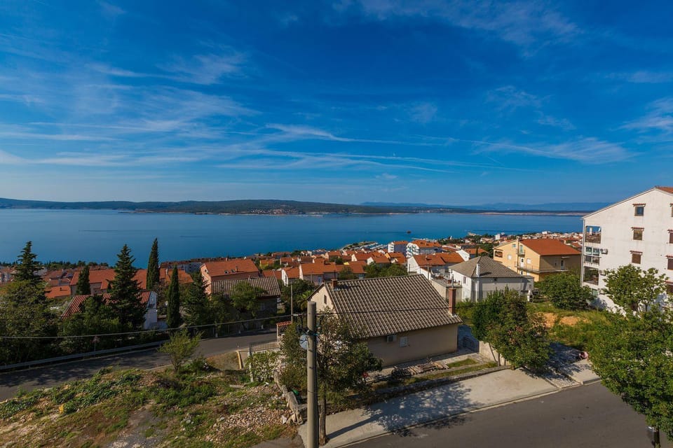 Romantisches Studio-Apartment nur 650 Meter zum Strand mit Meerblick, Fitnessraum Apartment in Crikvenica