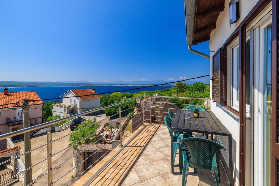 Malerisches Studio-Apartment mit Meerblick, Privatparkplatz, Klima Apartment in Crikvenica