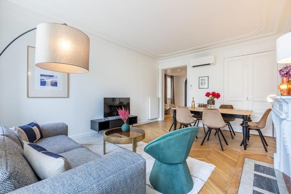 A4#Premium#Arc de Triomphe#ChampsElysées#3Bedrooms#AC Apartment in Paris