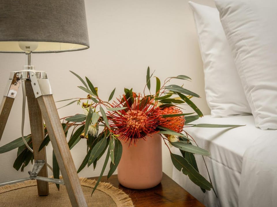 Galbraith Studio 2 - Coastal studio with pavilion Apartment in Apollo Bay