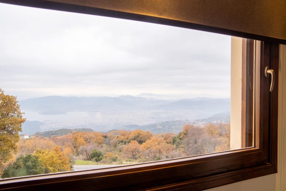 Natural landscape, Mountain view, Sea view