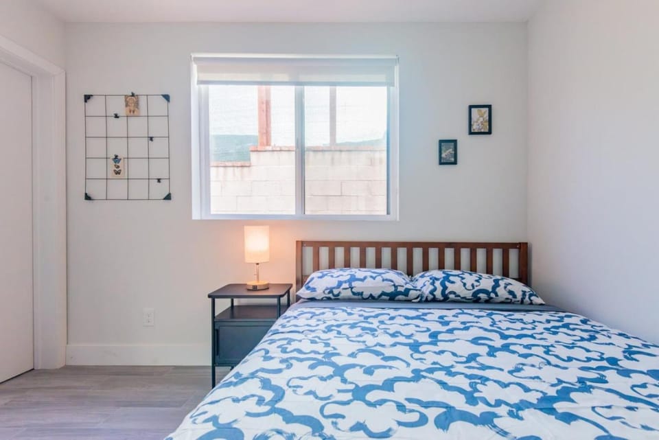 Affordable Room and Bath near Kaiser Hospital - YHB2 Apartment in Harbor City