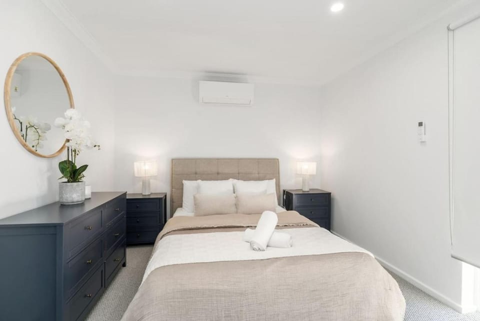 Bright and Stylish White Oasis House in Perth