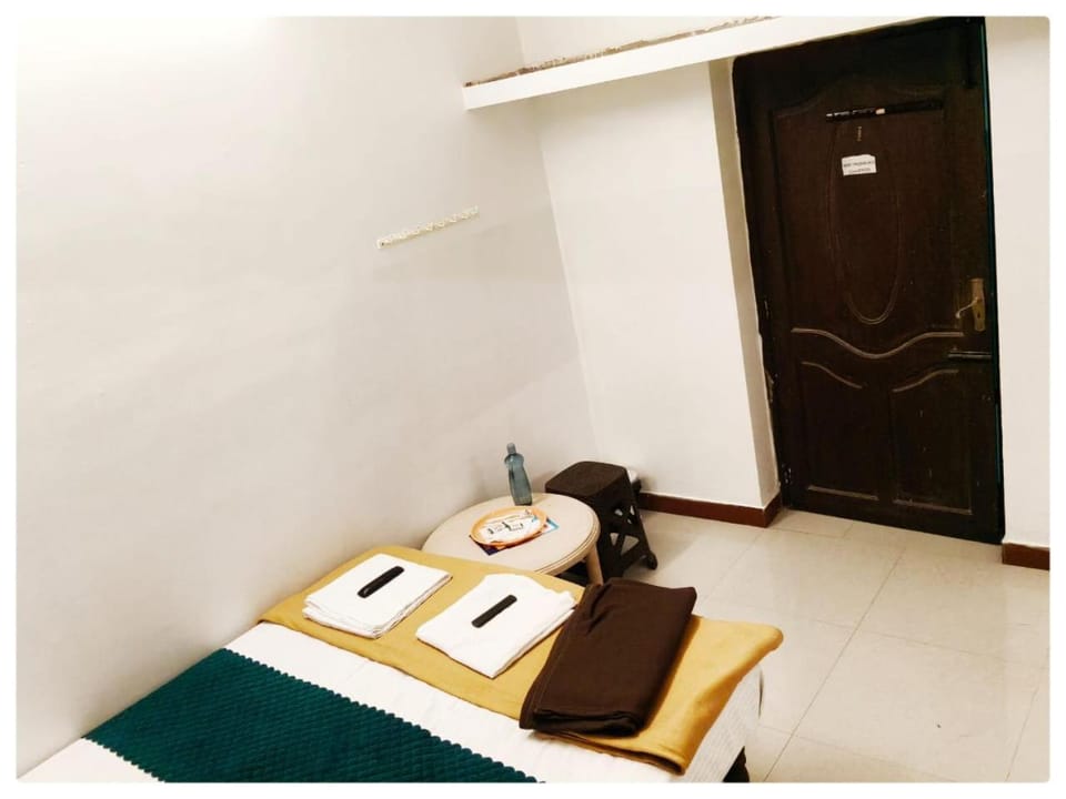 Budget city stay Bed and Breakfast in Puducherry