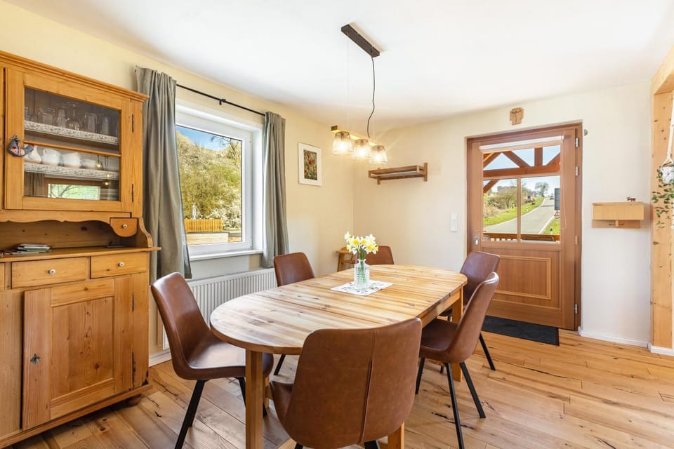 Ferienwohnung am Bertenberg -Keßler Apartment in Willingen