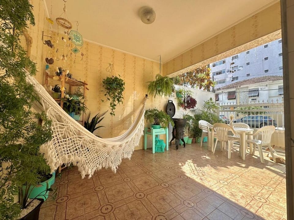 Casa sobrado espaçosa com 3 quartos em Santos House in Santos