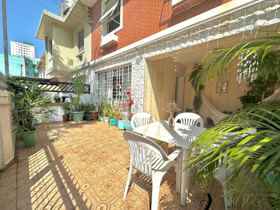 Casa sobrado espaçosa com 3 quartos em Santos House in Santos