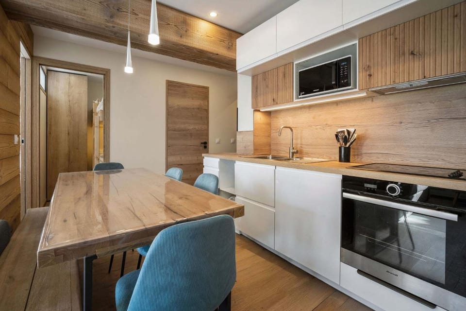 Ski-in ski-out Val thorens fully Renovated central with panoramic views Apartment in Val Thorens