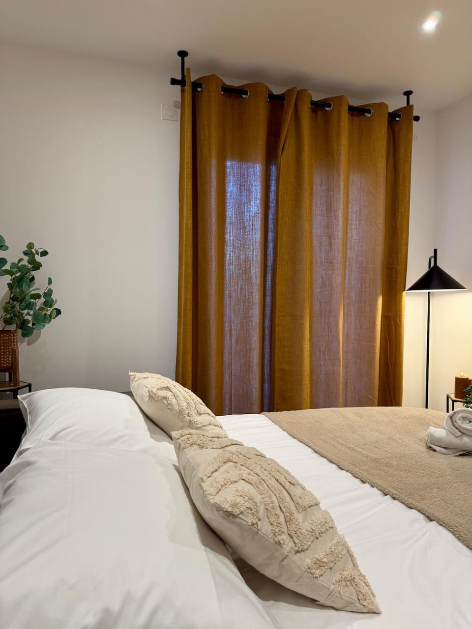 Afrodite, Proche centre, Wifi Apartment in Bourgoin-Jallieu