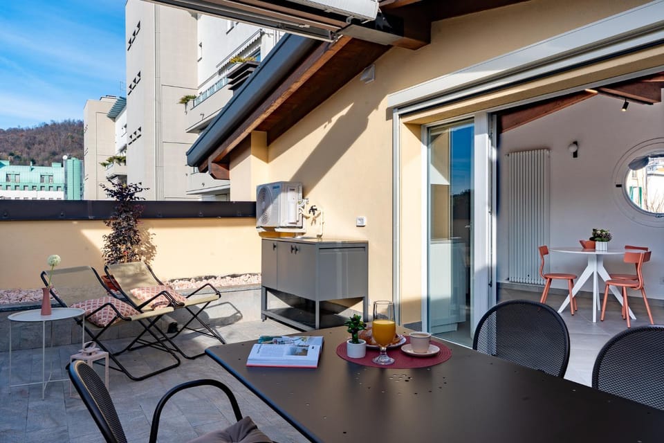 Property building, Balcony/Terrace, Balcony/Terrace, kitchen