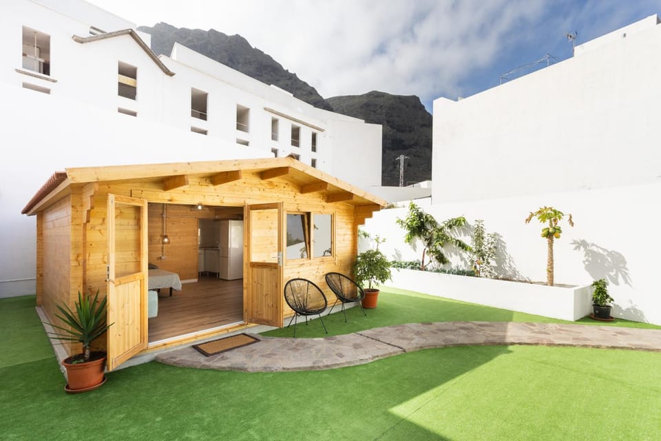 Property building, Garden