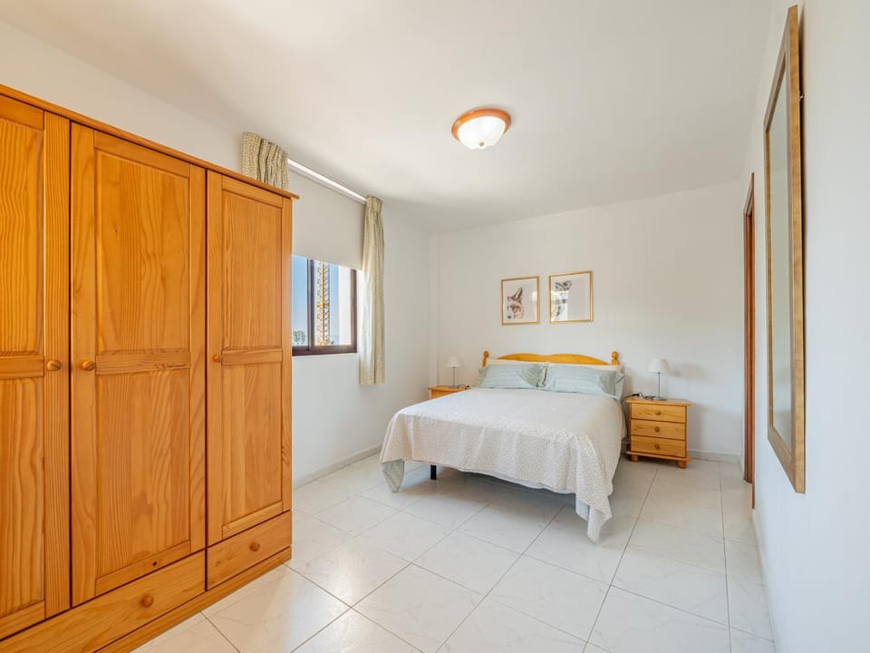 Bed, Bedroom, wardrobe