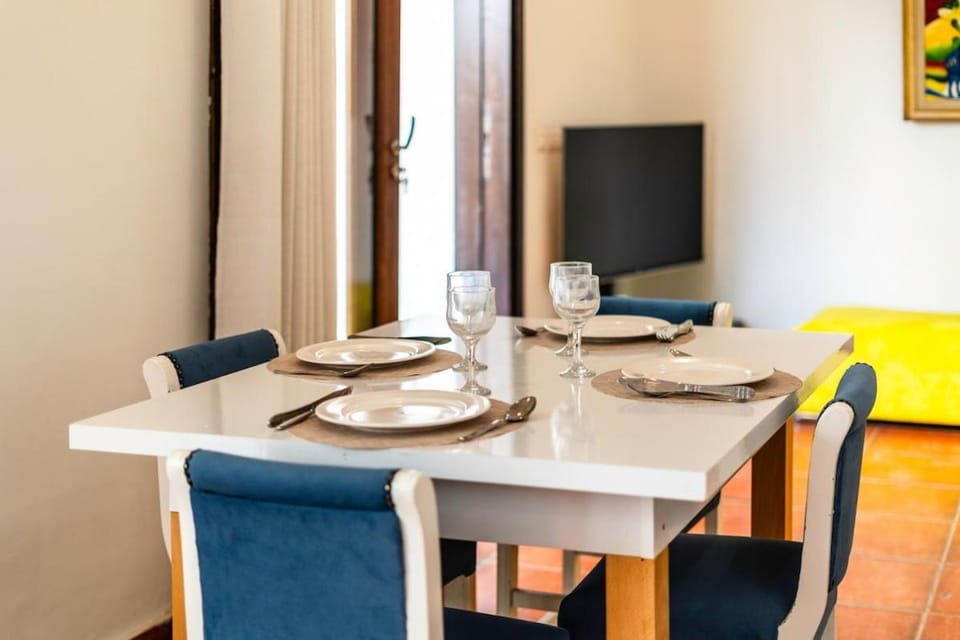 TV and multimedia, Dining area