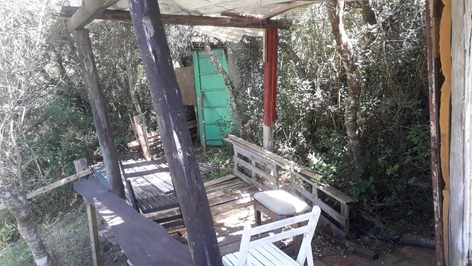 chacra y cabaña sin luz con agua de lluvia tanque luz vateria House in Maldonado Department, Uruguay