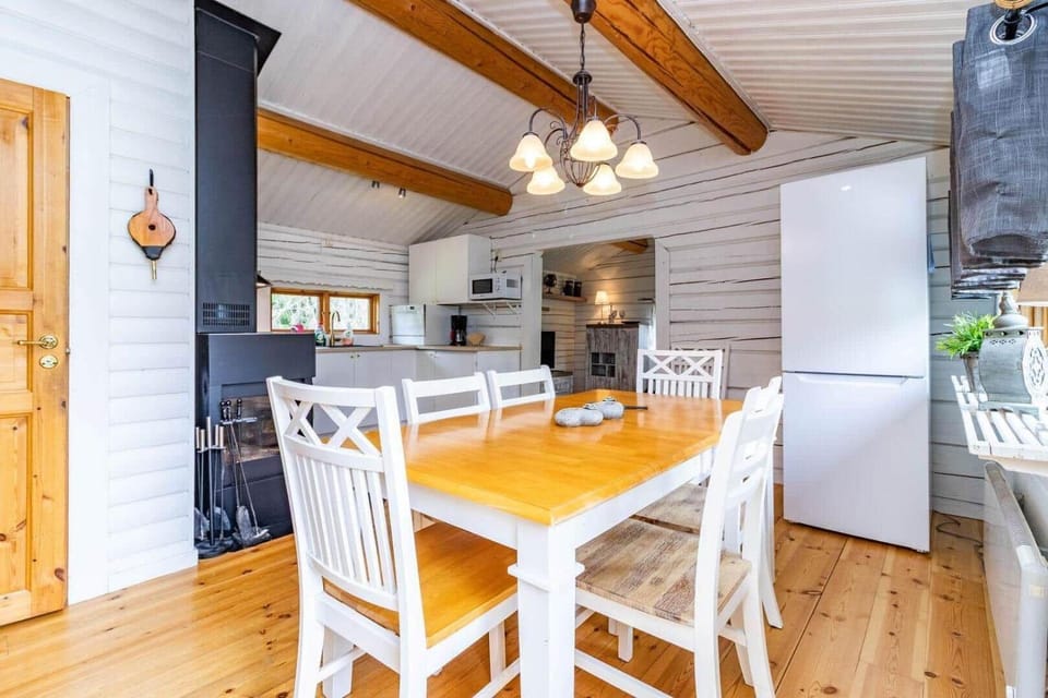 ORE878-Gryhyttan-Kaervingeborn-72 House in Sweden