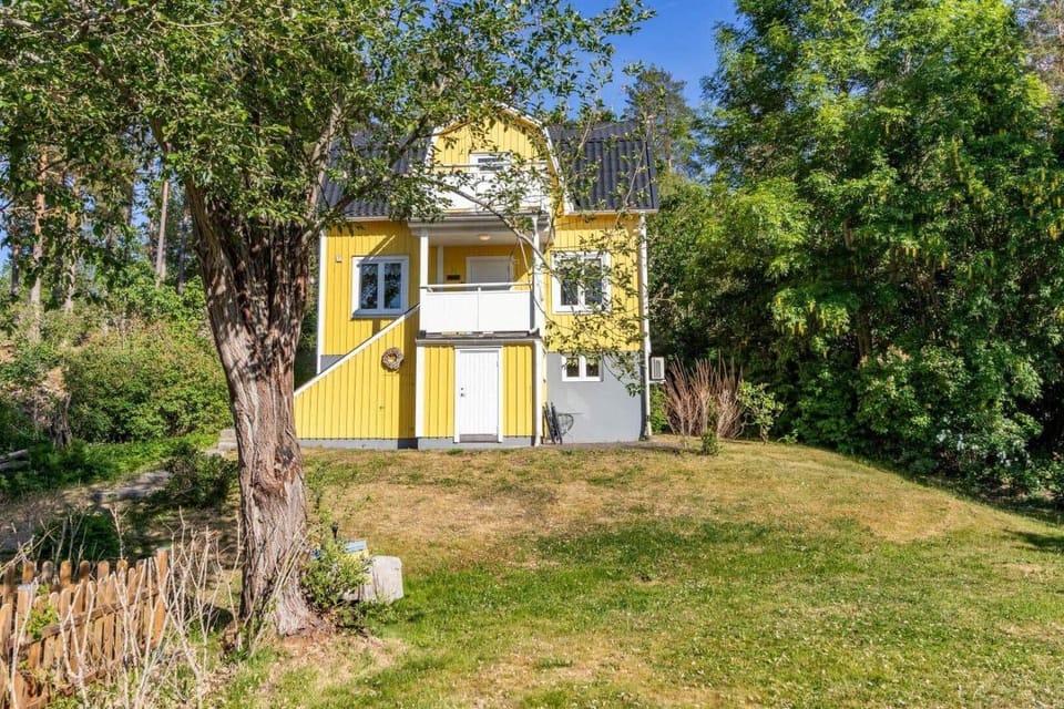 KAL991-Ankarsrum-Mans-Spanbergs-Vaeg-7 House in Kalmar County, Sweden