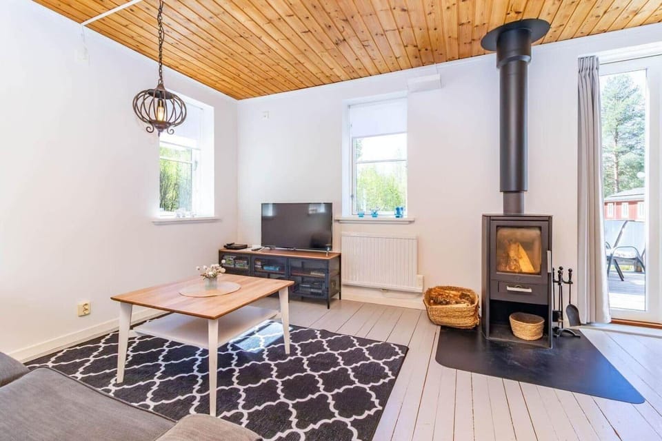 VAR950-Hagfors-Knoaende-13 House in Sweden