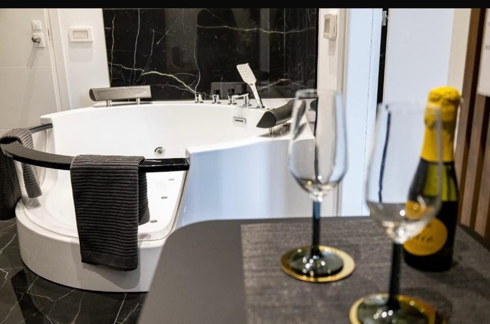 Salandra Suite- Bari Policlinico Bed and Breakfast in Bari