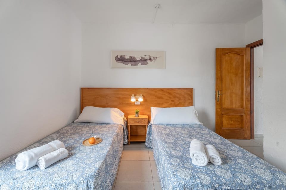 Property building, Living room, Bedroom