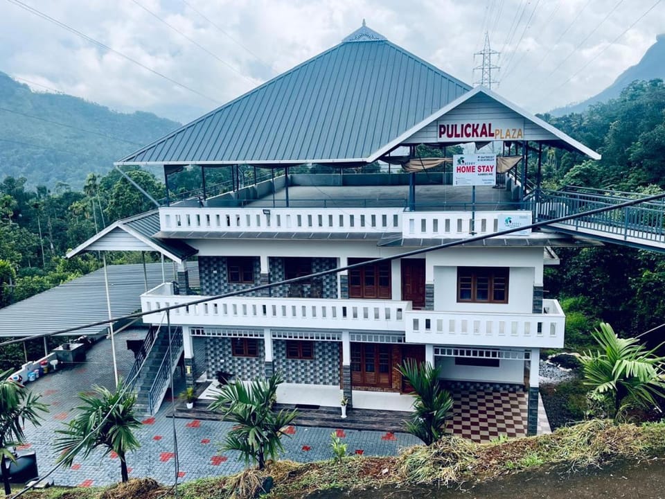 Mulberry homestay Munnar Vacation rental in Kerala