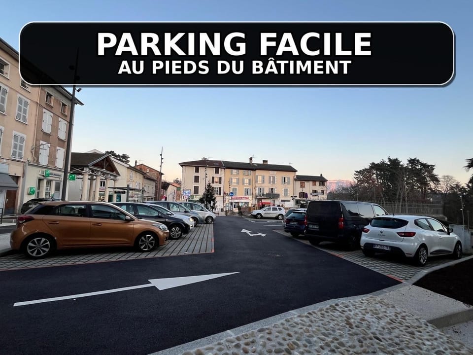 Le Cocon 54 Studio à Rives Parking facile Apartment in Auvergne-Rhône-Alpes