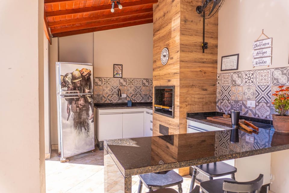 Casa com 3 quartos toda climatizada com Piscina e Lazer House in Peruíbe