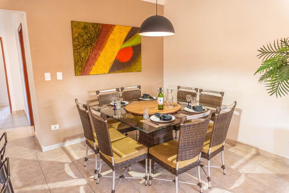Casa com 3 quartos toda climatizada com Piscina e Lazer House in Peruíbe