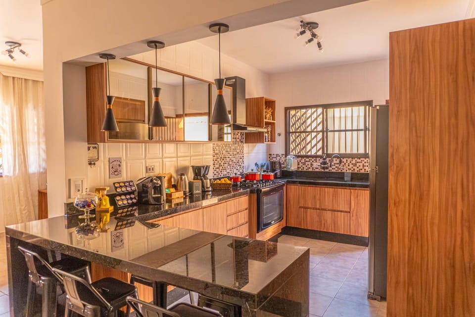 Casa com 3 quartos toda climatizada com Piscina e Lazer House in Peruíbe