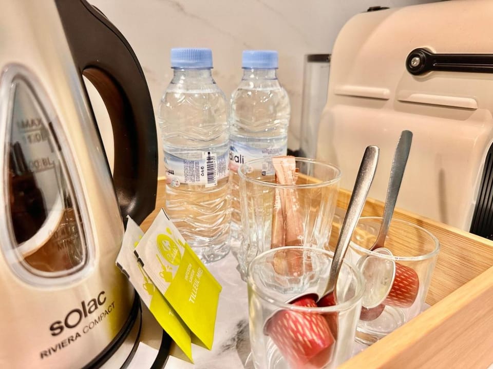 Coffee/tea facilities, Kitchen or kitchenette, Drinks