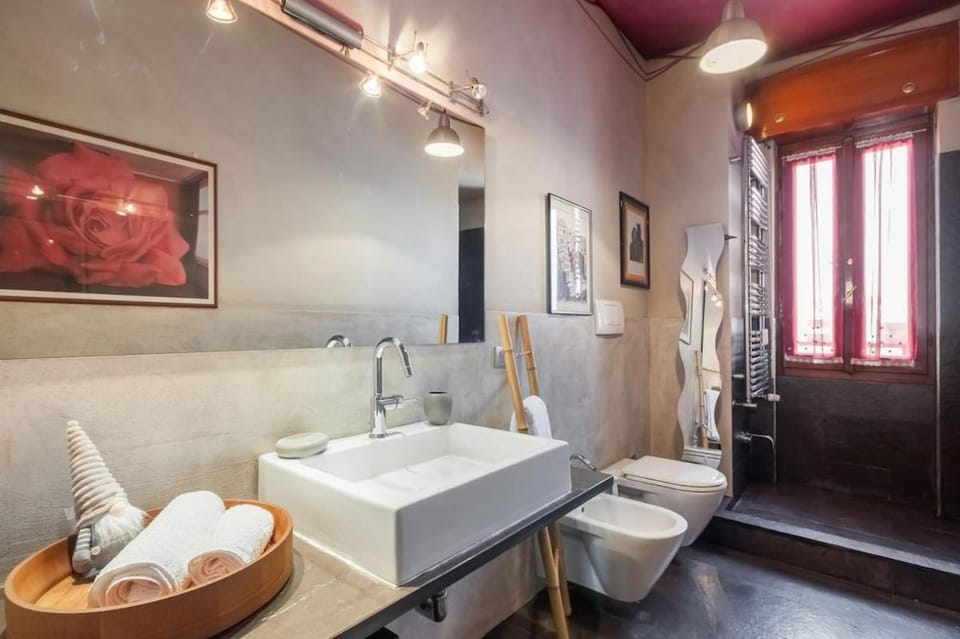 Bohemien Chic 20 minutes from the Duomo by Hôtea Apartment in Milan