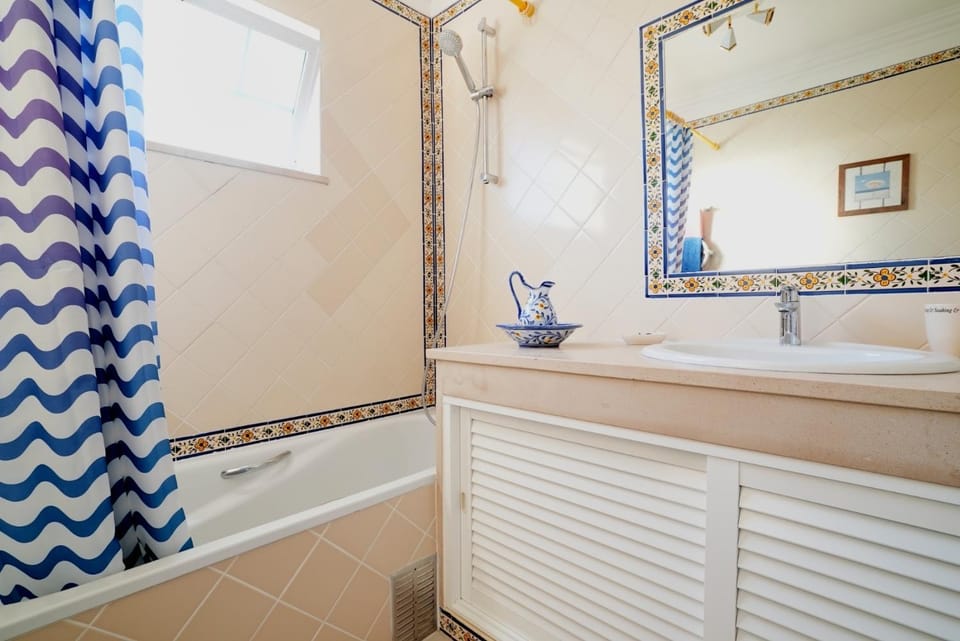 Bathroom, Living room