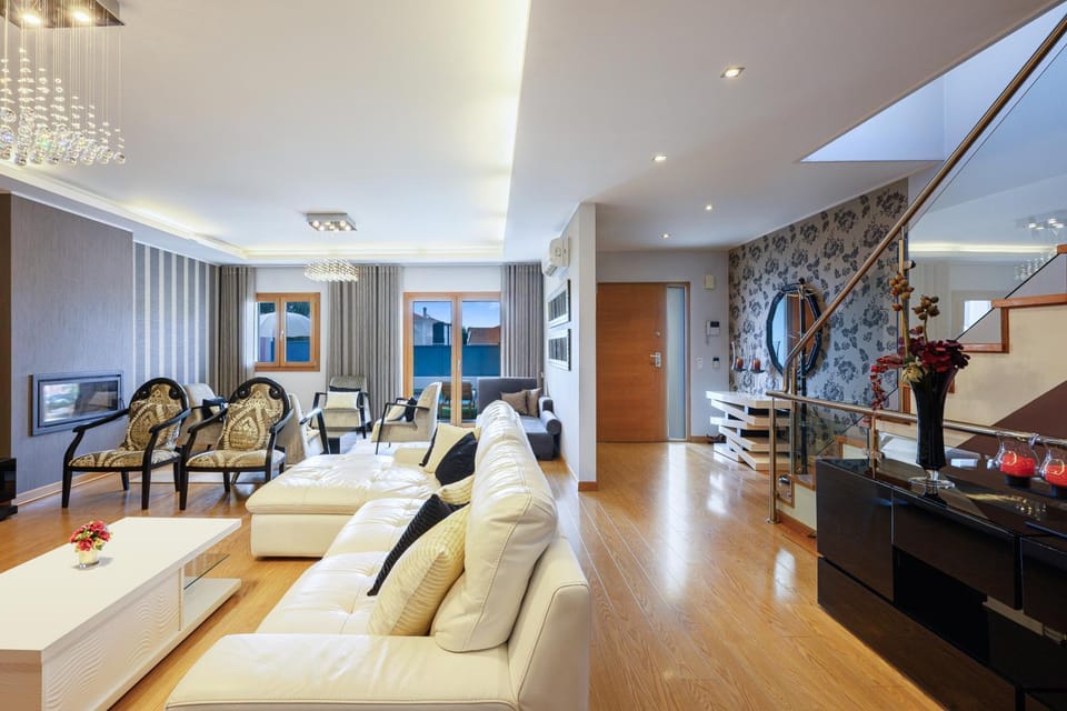 TV and multimedia, Living room, Seating area