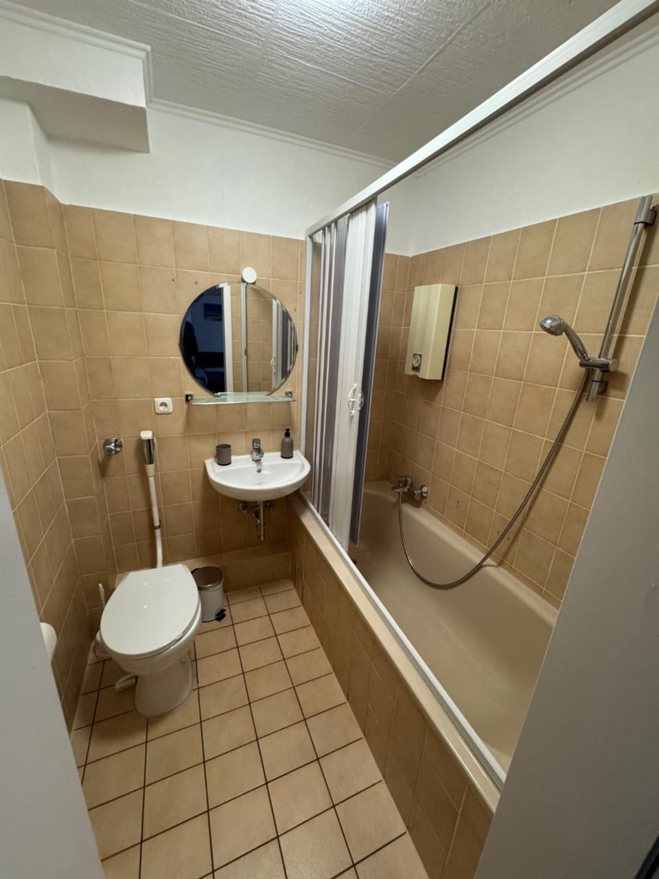 Shower, Toilet, Bathroom, Bath