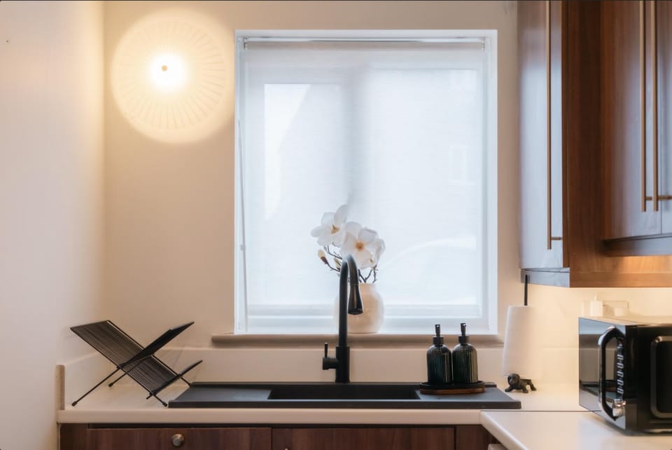 Kitchen or kitchenette, kitchen