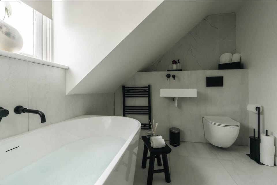 Bathroom, Bath