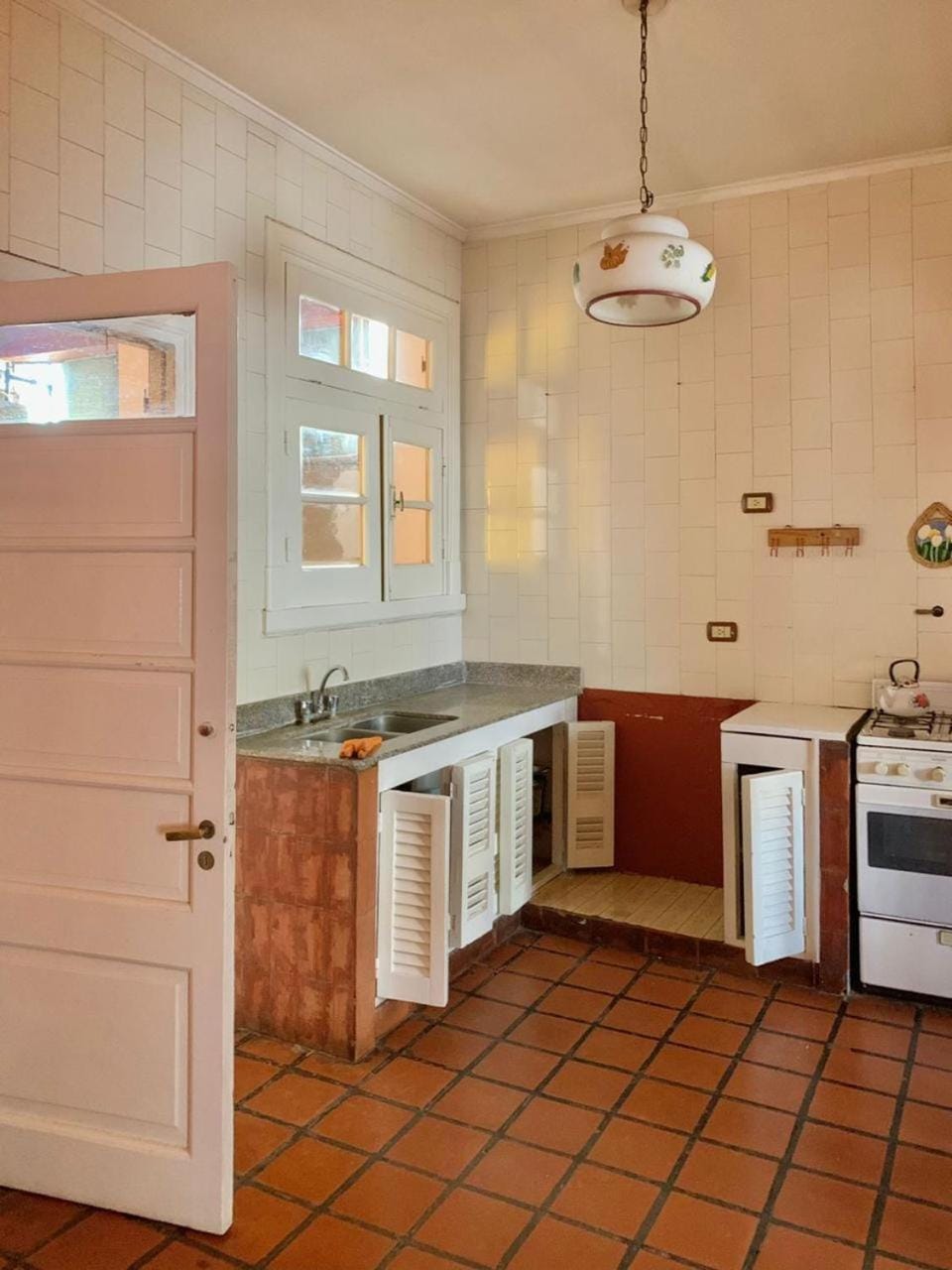 Casona con Pileta House in Necochea