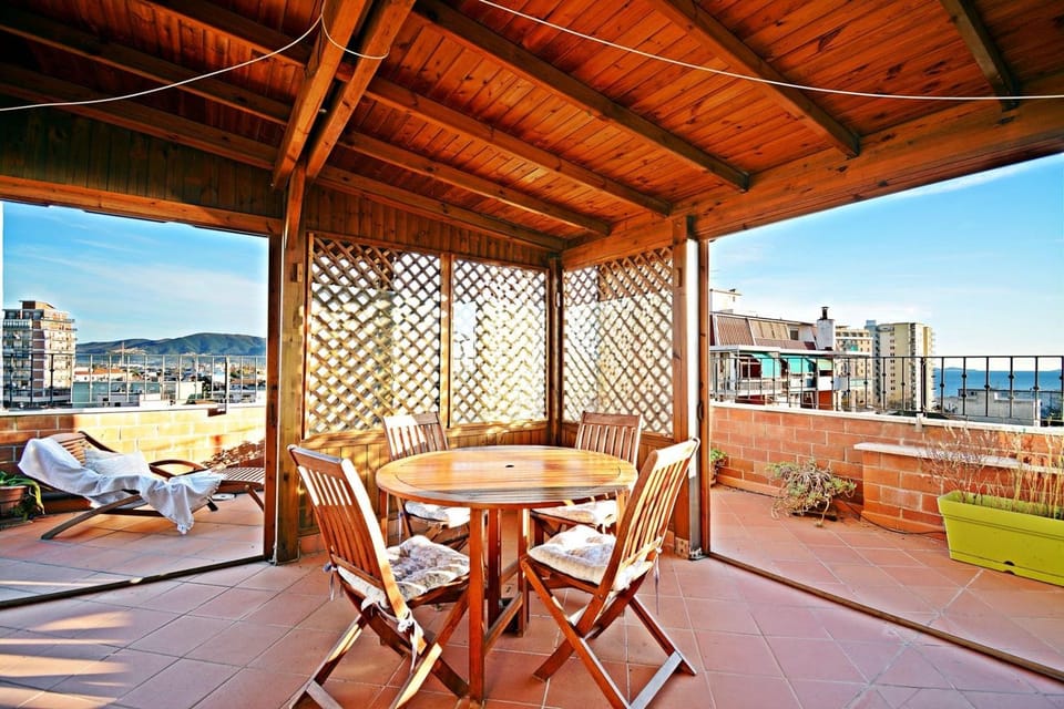 Patio, Day, View (from property/room), Balcony/Terrace, Living room, Seating area, Dining area, City view, Sea view
