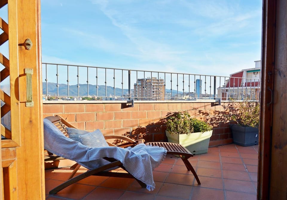 Patio, Day, View (from property/room), Balcony/Terrace, Living room, Seating area, Mountain view, sunbed