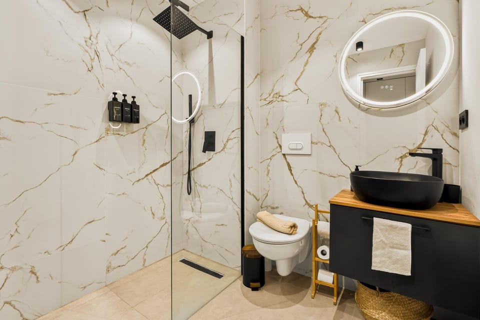 Shower, Toilet, Bathroom