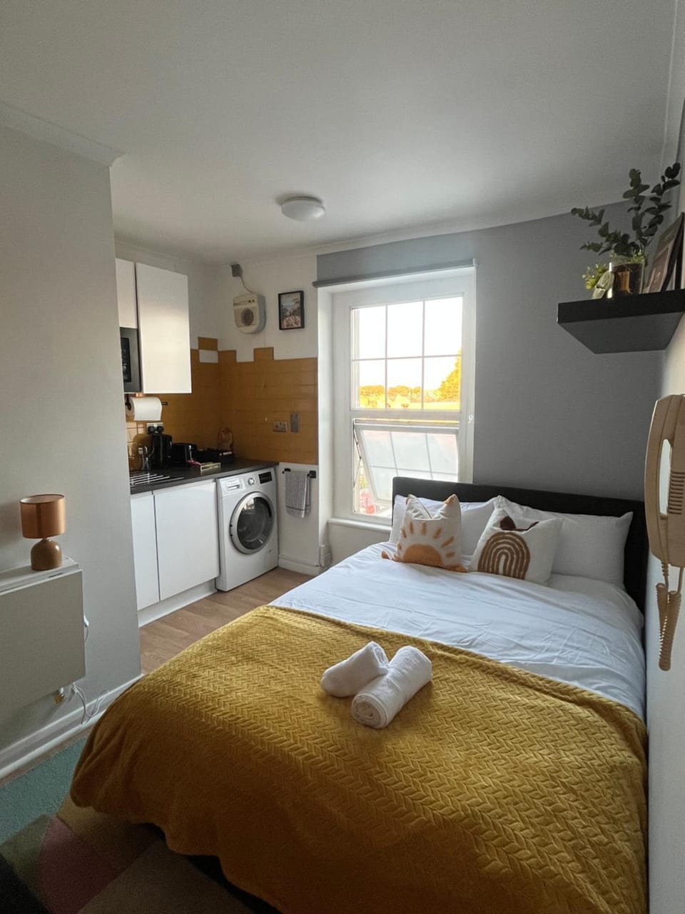 Dalston Cozy Studio - 2 min Overground & Market Apartment in London Borough of Hackney