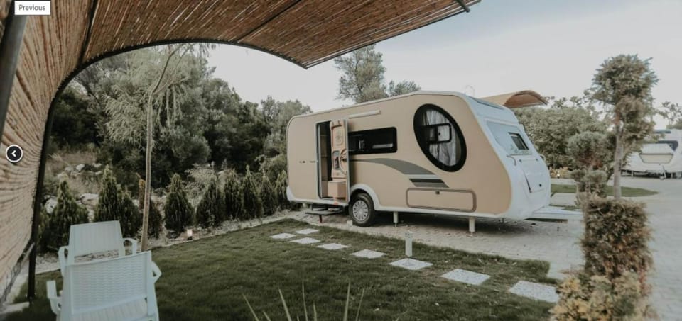 Güneş' te Karavan Otel Hotel in İzmir Province