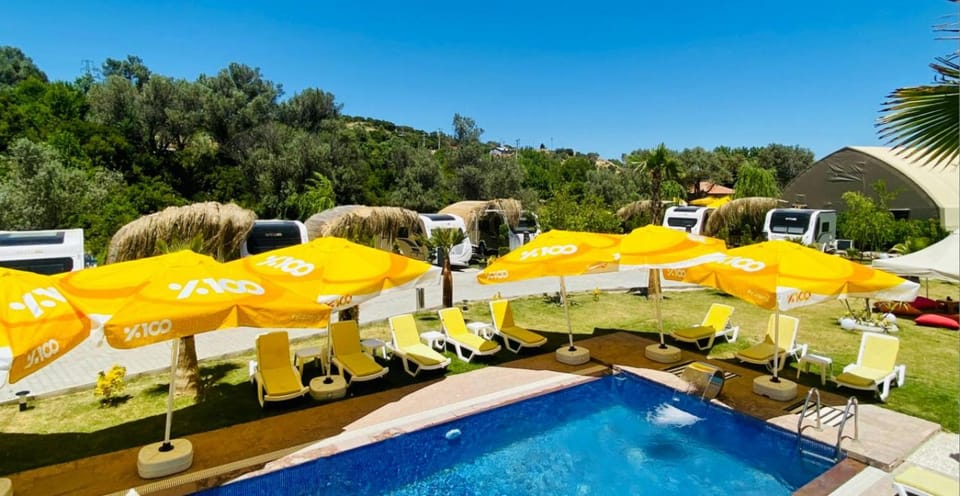 Güneş' te Karavan Otel Hotel in İzmir Province