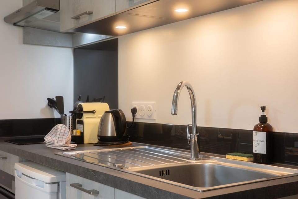 Appartement avec belle pierre et Climatisation pour 2 personnes Apartment in Bordeaux