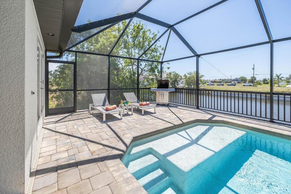 Sun Soaked House in Cape Coral